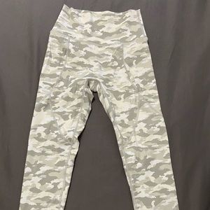 AE Camo leggings